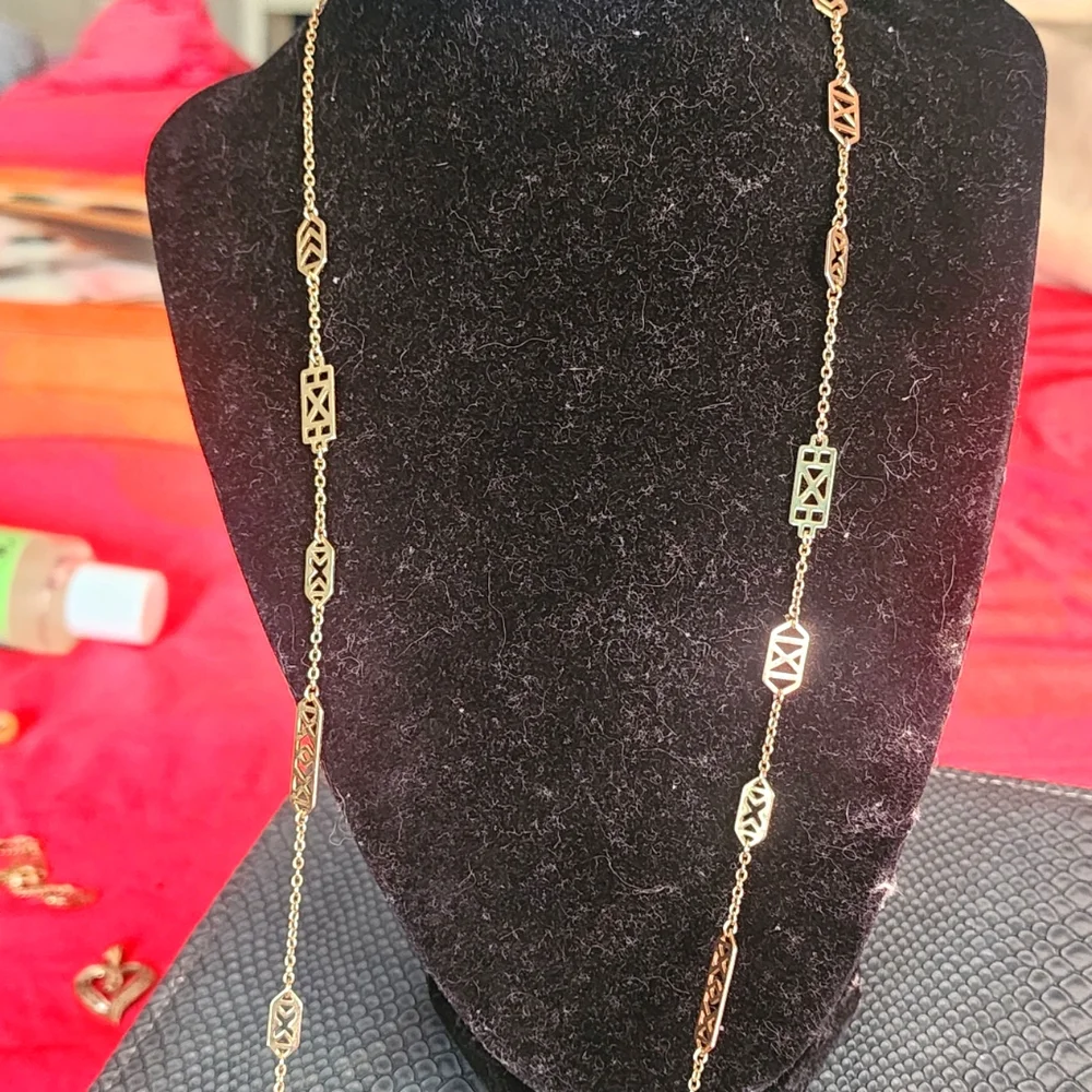 Necklace - Picture 3 of 5